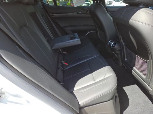 Used 2023 Alfa Romeo Stelvio Sprint RWD image 13