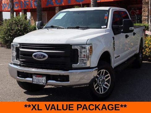 Used 2019 Ford F250 XL w/ Power Equipment Group AWD/4WD image 4
