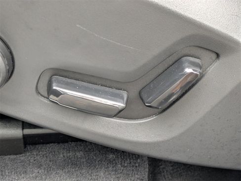 Used 2023 Volvo XC60 B5 Plus w/ Protection Package image 21