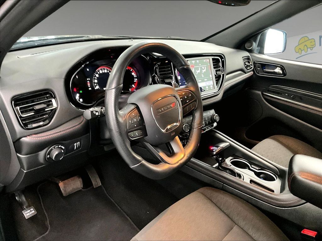 Used 2025 Dodge Durango GT AWD/4WD image 8