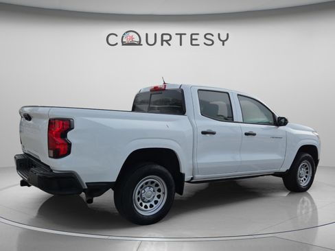 Used 2023 Chevrolet Colorado W/T w/ Advanced Trailering Package image 7