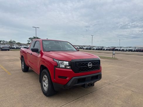 Used 2022 Nissan Frontier S w/ Technology Package RWD image 1
