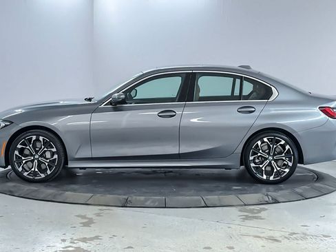 Used 2026 BMW 330i xDrive Sedan w/ Premium Package AWD/4WD image 5