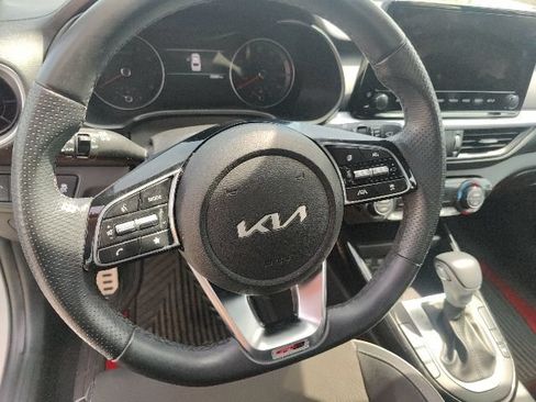Used 2023 Kia Forte GT-Line w/ GT-Line Technology Package FWD image 19