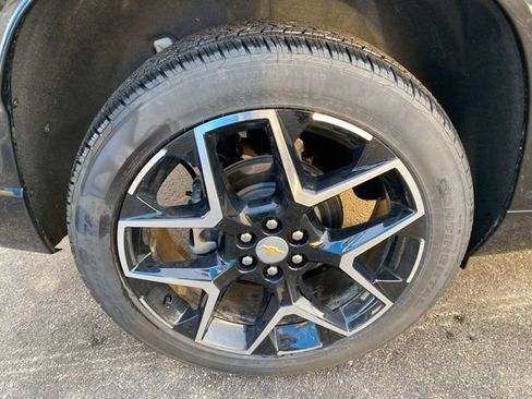 Used 2025 Chevrolet Traverse High Country w/ LPO, Floor Liner Package image 10