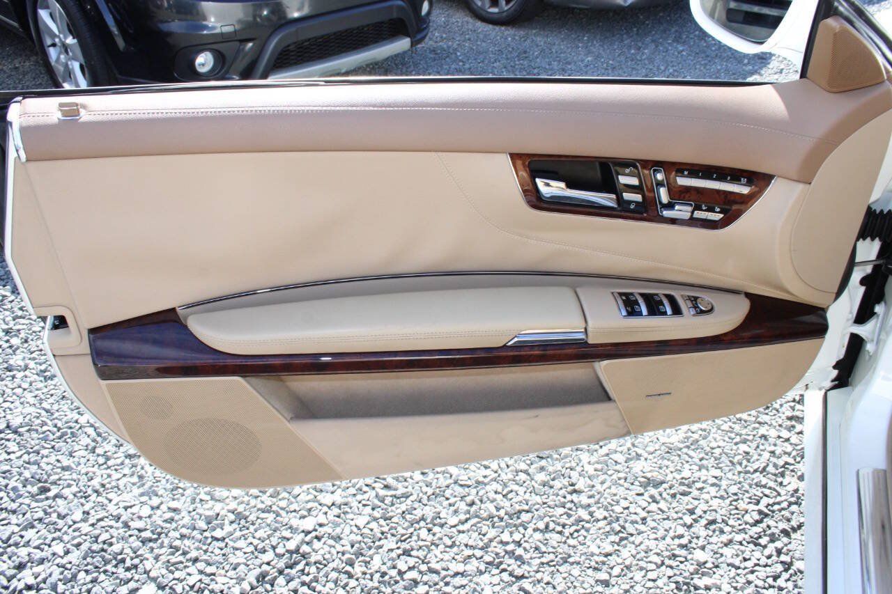 Used 2009 Mercedes-Benz CL 550 4MATIC image 21