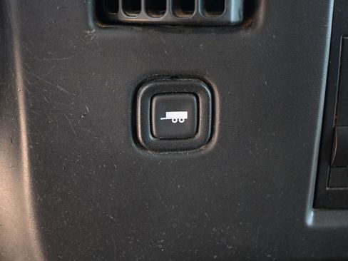 Used 2014 Chevrolet Express 3500 RWD image 27