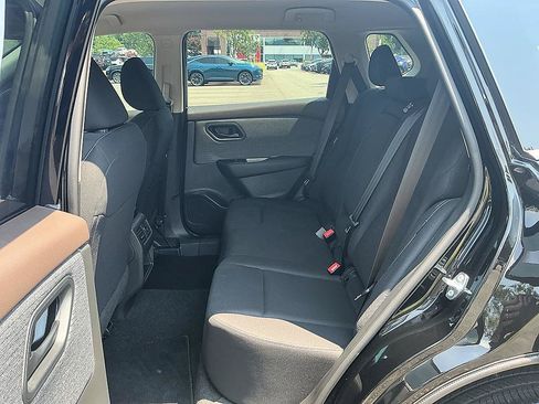 Certified 2023 Nissan Rogue S FWD image 24
