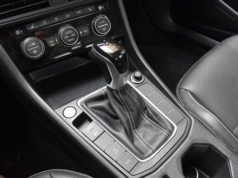 Used 2024 Volkswagen Jetta SE FWD image 30
