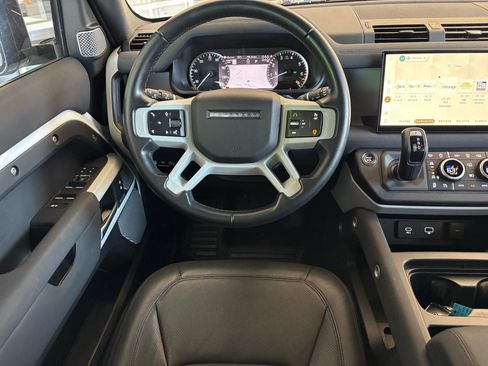 Used 2023 Land Rover Defender 130 SE image 11