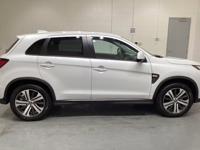 Used 2025 Mitsubishi Outlander Sport ES AWD/4WD image 8