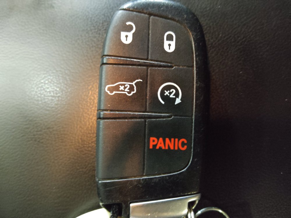 Used 2020 Jeep Grand Cherokee Altitude RWD image 32