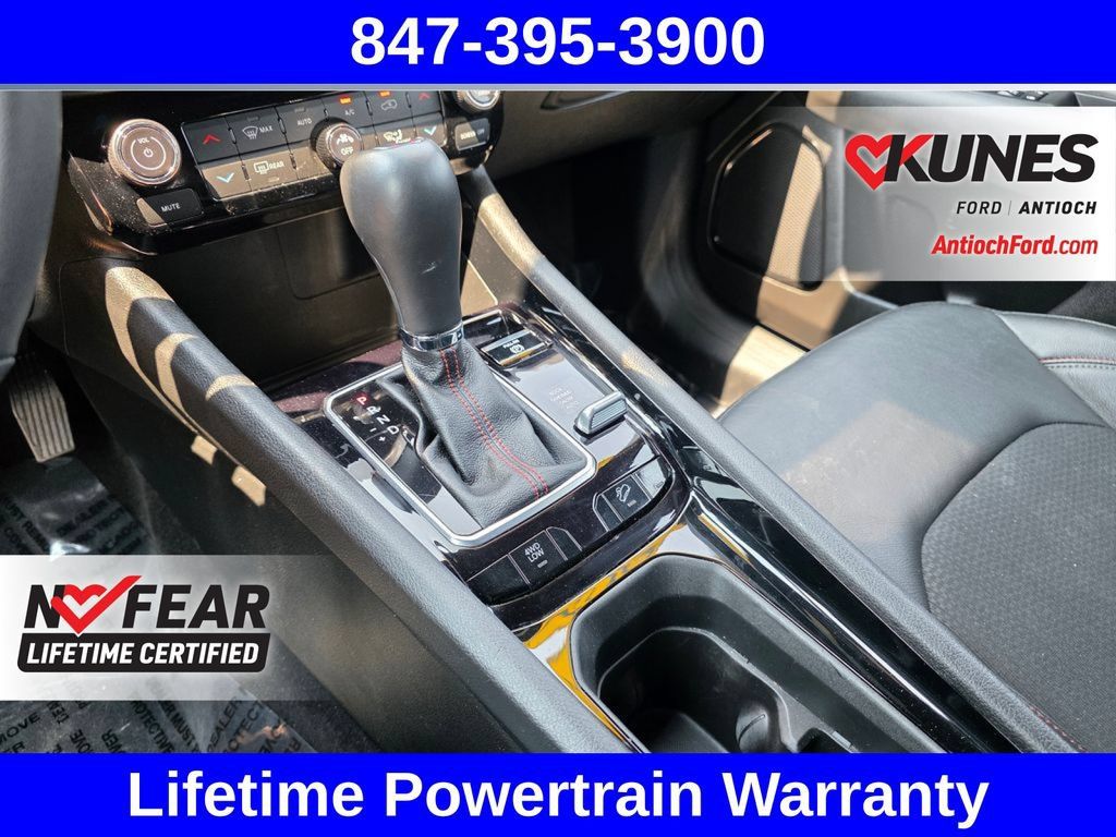 Used 2024 Jeep Compass Trailhawk AWD/4WD image 38