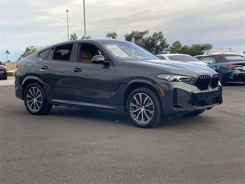 New 2026 BMW X6 xDrive40i w/ Climate Comfort Package image 4