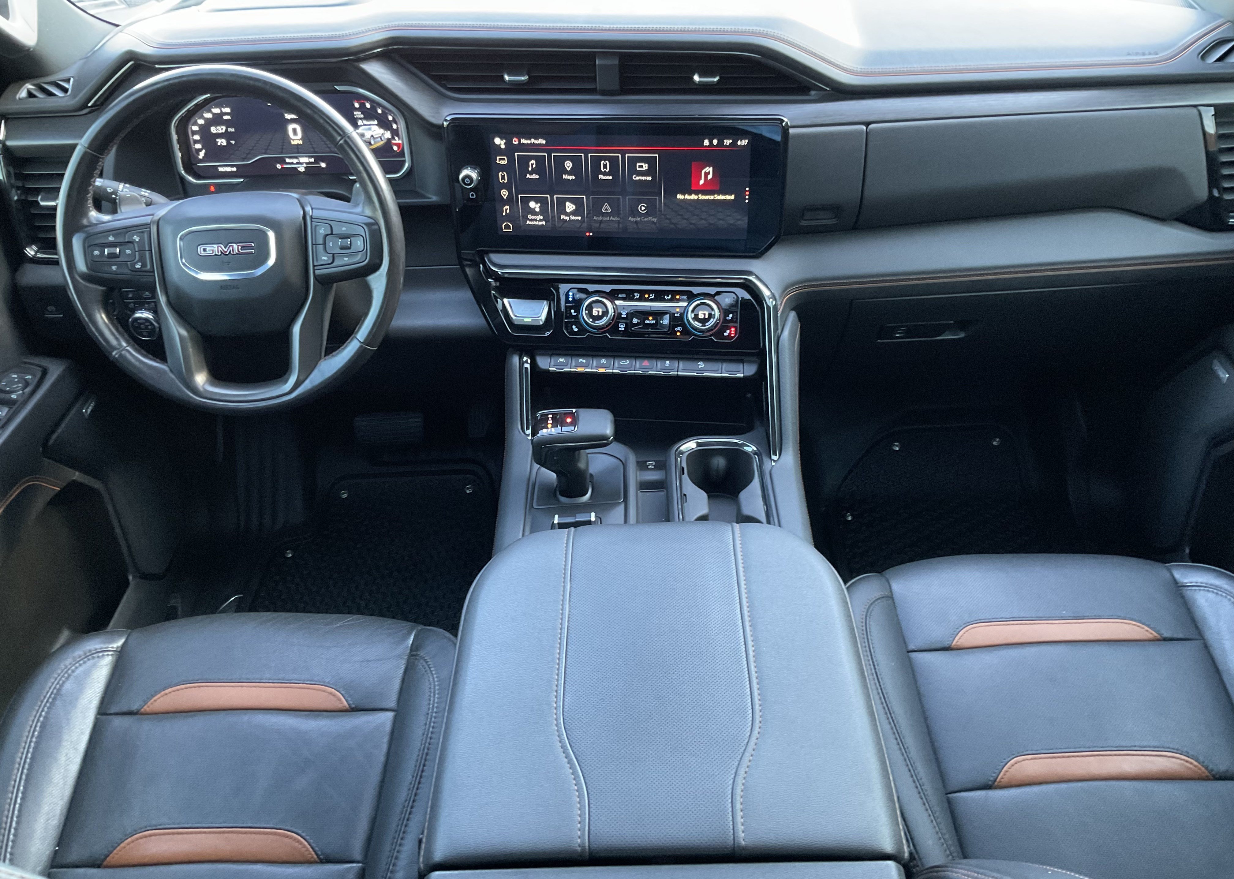 Used 2023 GMC Sierra 1500 AT4 w/ Technology Package AWD/4WD image 22