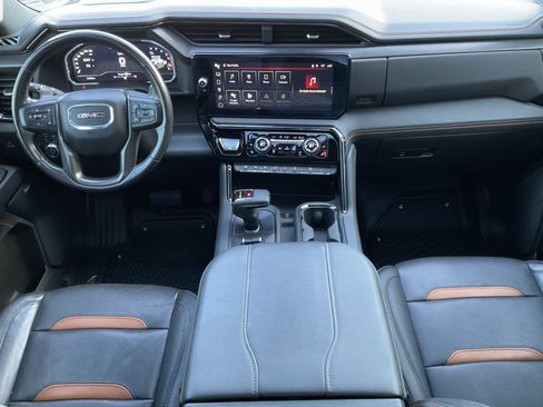 Used 2023 GMC Sierra 1500 AT4 w/ Technology Package AWD/4WD image 22