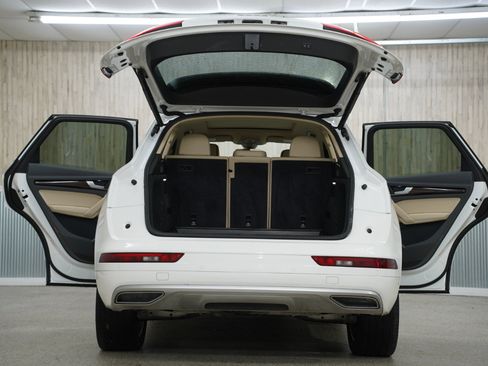 Used 2018 Audi Q5 2.0T Premium Plus w/ Premium Plus Package image 39