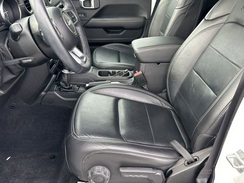 Certified 2021 Jeep Wrangler Unlimited Sahara w/ Cold Weather Group image 13