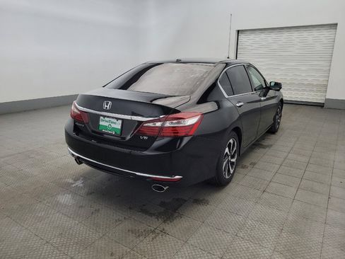 Used 2017 Honda Accord EX-L image 9
