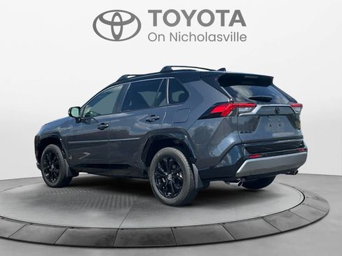 Used 2025 Toyota RAV4 XSE w/ Advanced Technology Package AWD/4WD image 3