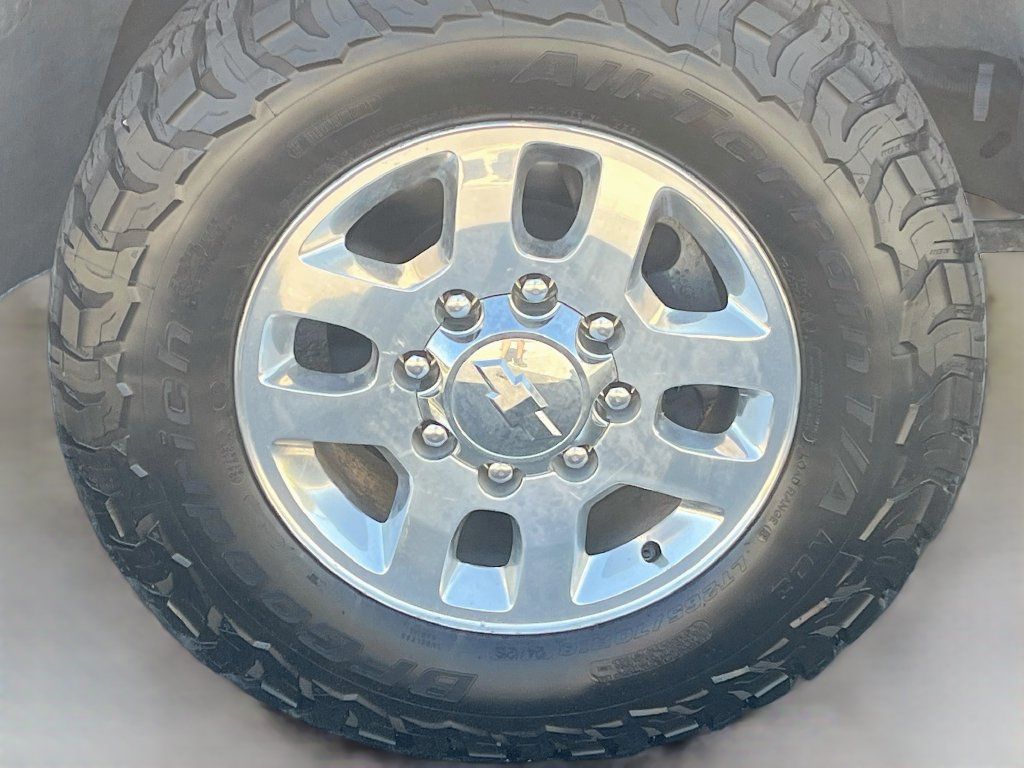 Used 2011 Chevrolet Silverado 2500 W/T AWD/4WD image 28