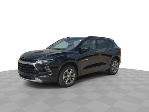 Certified 2023 Chevrolet Blazer LT w/ Convenience Package image 4