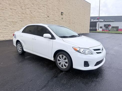 Used 2011 Toyota Corolla LE image 7