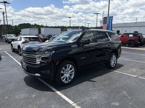 Used 2023 Chevrolet Tahoe High Country w/ Premium Package 2 AWD/4WD image 7