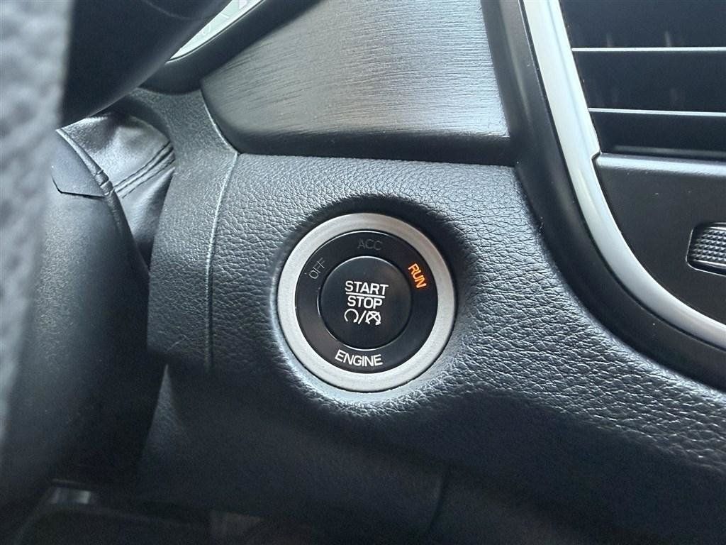 Used 2016 Chrysler 200 Limited FWD image 24