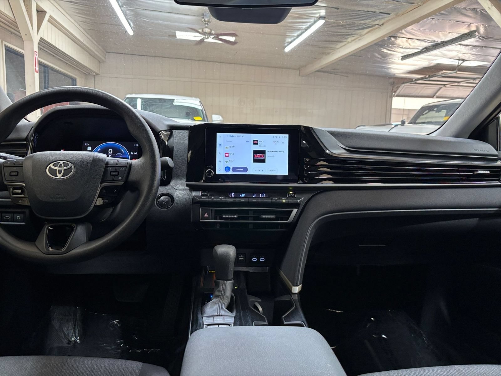 Used 2026 Toyota Camry LE FWD image 31
