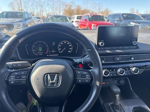 Used 2024 Honda Civic EX image 15