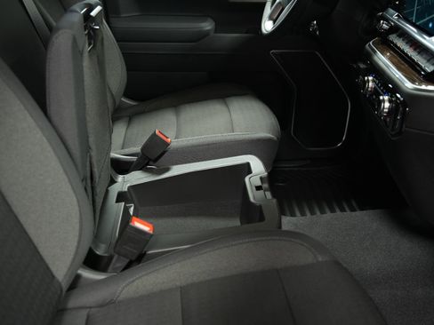 New 2026 GMC Sierra 1500 Elevation image 15