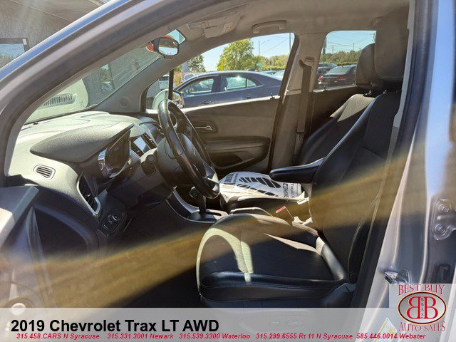 Used 2019 Chevrolet Trax LT w/ LT Convenience Package AWD/4WD image 10