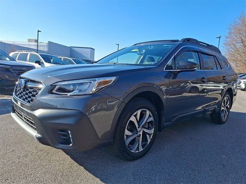 Used 2021 Subaru Outback Limited XT image 4