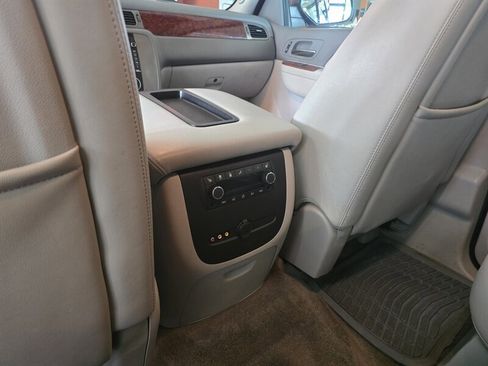 Used 2012 GMC Yukon XL SLT image 14