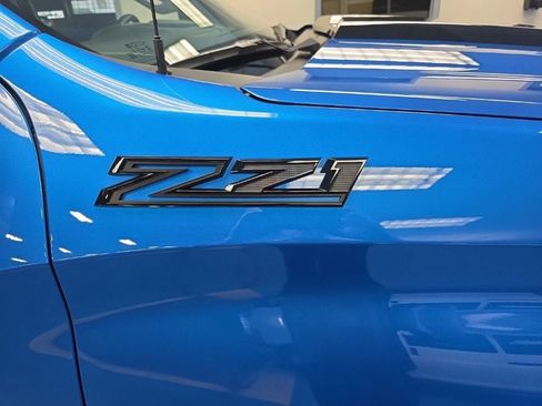 Certified 2023 Chevrolet Silverado 1500 Custom Trail Boss w/ LPO, Dark Essentials Package AWD/4WD image 5