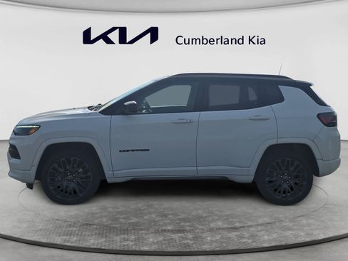 Used 2023 Jeep Compass High Altitude AWD/4WD image 2
