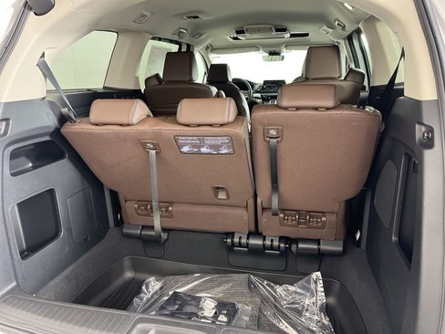 New 2026 Honda Odyssey Touring image 25