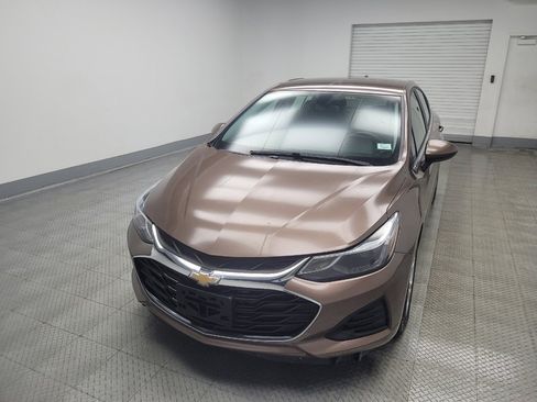 Used 2019 Chevrolet Cruze LT image 15