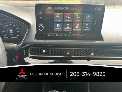 Used 2022 Honda Civic Touring image 2