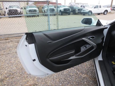 Used 2018 Chevrolet Camaro LT image 13