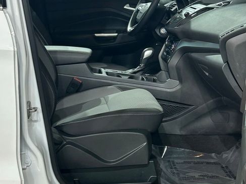 Used 2018 Ford Escape SE AWD/4WD image 45
