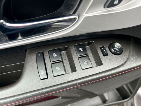 Certified 2015 Chevrolet Equinox LT w/ Driver Convenience Package image 22