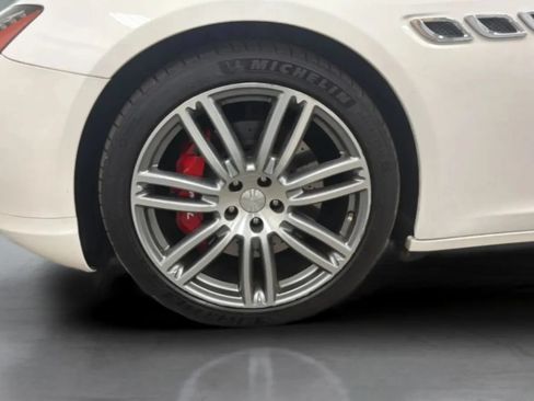 Used 2015 Maserati Quattroporte S Q4 AWD/4WD image 28