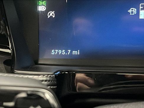 Used 2025 Lincoln Corsair Reserve image 10