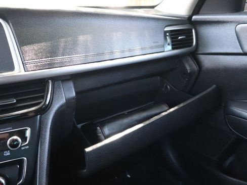Used 2018 Kia Optima S FWD image 37