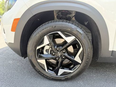 Certified 2025 Kia Seltos S AWD/4WD image 35