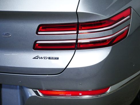 Used 2024 Genesis GV80 3.5T Advanced AWD/4WD image 17