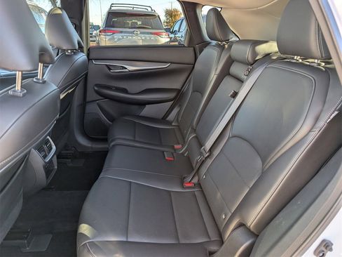Used 2022 INFINITI QX50 Luxe image 27