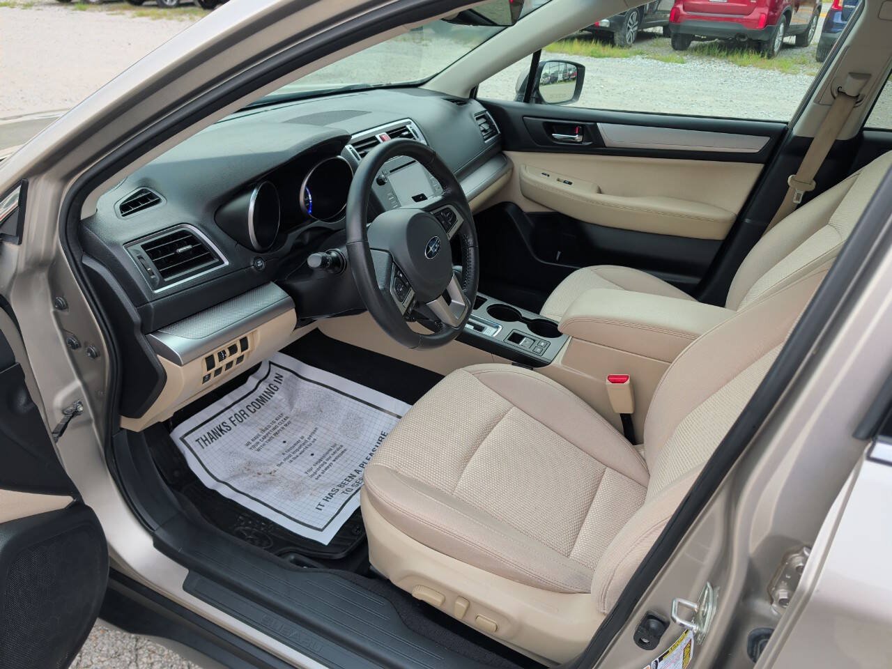 Used 2017 Subaru Outback 2.5i Premium AWD/4WD image 13